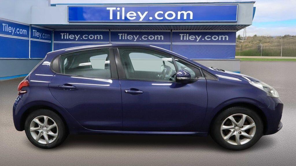 Used Peugeot 208 2015 for sale - 77203666: Photo 6