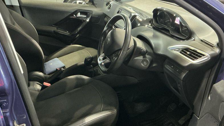 Used Peugeot 208 2015 for sale - 77203666: Photo 9