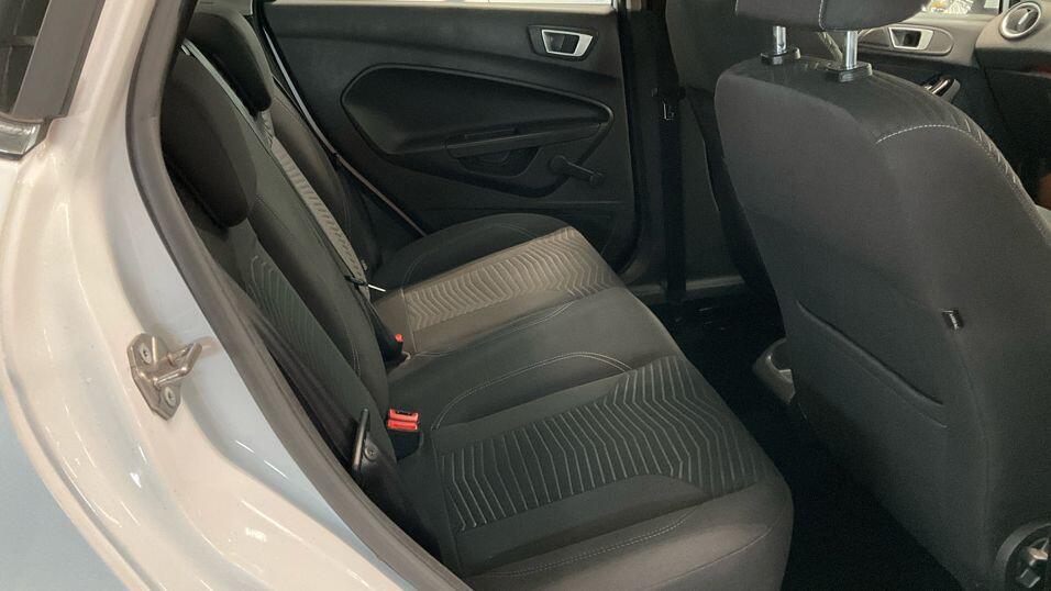 Used Ford Fiesta 2013 for sale - 76765399: Photo 12