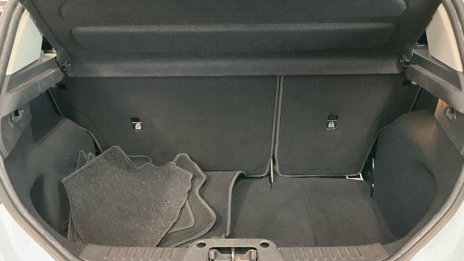 Used Ford Fiesta 2013 for sale - 76765399: Photo 13