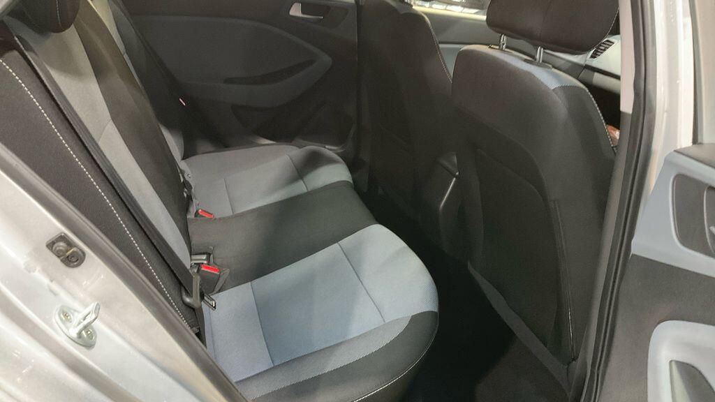 Used Hyundai i20 2015 for sale - 77030041: Photo 12