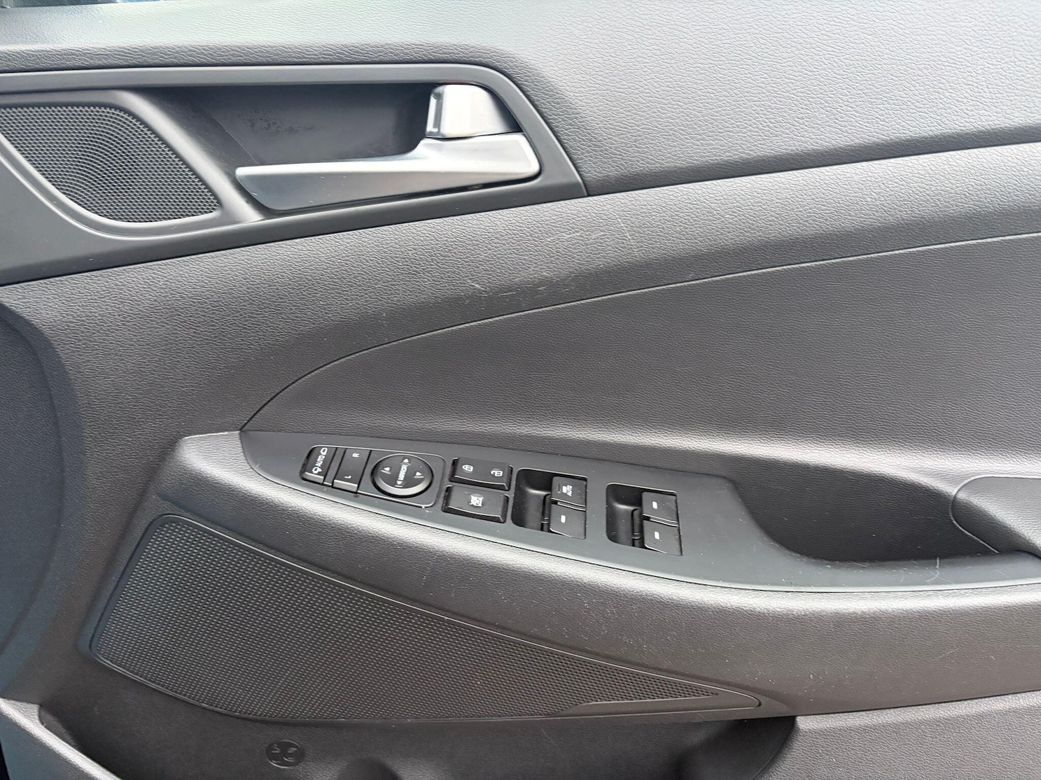 Used Hyundai TUCSON 2017 for sale - 77793908: Photo 11