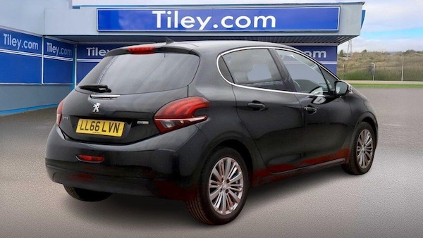 Used Peugeot 208 2016 for sale - 76166662: Photo 8