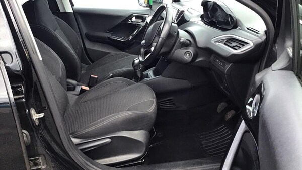 Used Peugeot 208 2016 for sale - 76166662: Photo 9