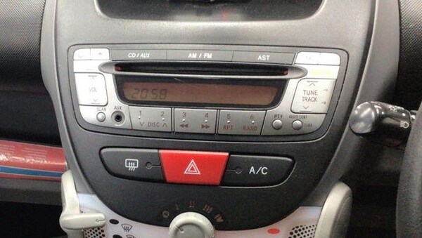 Used Toyota AYGO 2010 for sale - 75280383: Photo 10