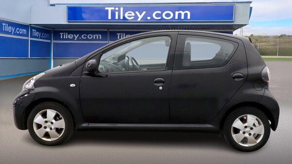 Used Toyota AYGO 2010 for sale - 75280383: Photo 5