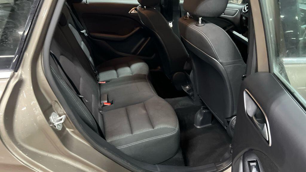 Used Mercedes-Benz B Class 2012 for sale - 77358592: Photo 12