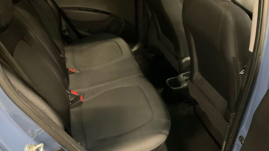 Used Hyundai i10 2017 for sale - 77130848: Photo 10