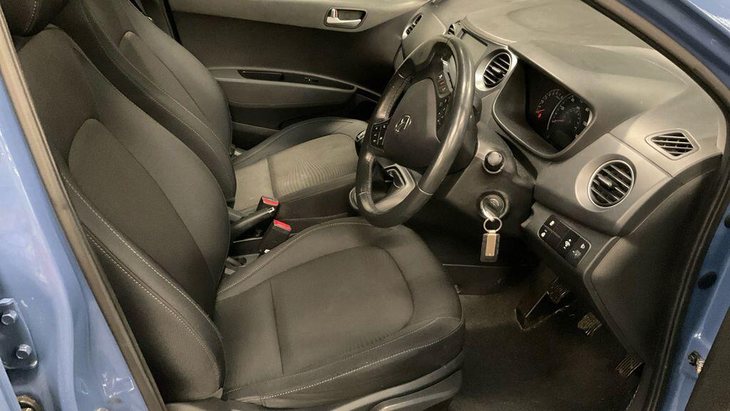 Used Hyundai i10 2017 for sale - 77130848: Photo 11