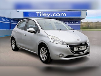 Used Peugeot 208 2013 for sale - 77426165: Photo