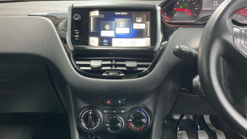 Used Peugeot 208 2013 for sale - 77174954: Photo 10