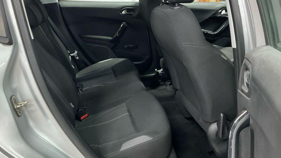 Used Peugeot 208 2013 for sale - 77174954: Photo 12
