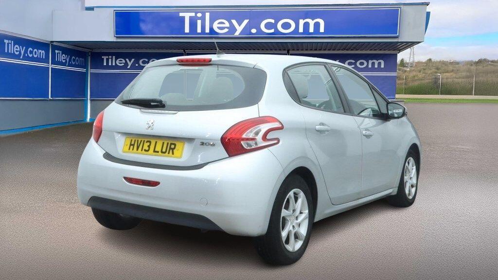 Used Peugeot 208 2013 for sale - 77174954: Photo 8