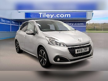 Used Peugeot 208 2018 for sale - 76472426: Photo