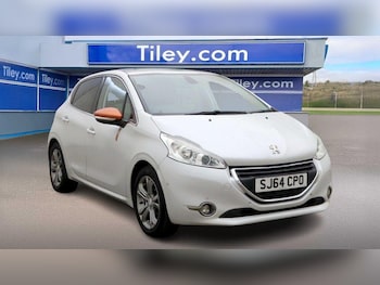 Used Peugeot 208 2014 for sale - 76151163: Photo