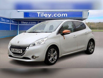 Used Peugeot 208 2014 for sale - 76151163: Photo