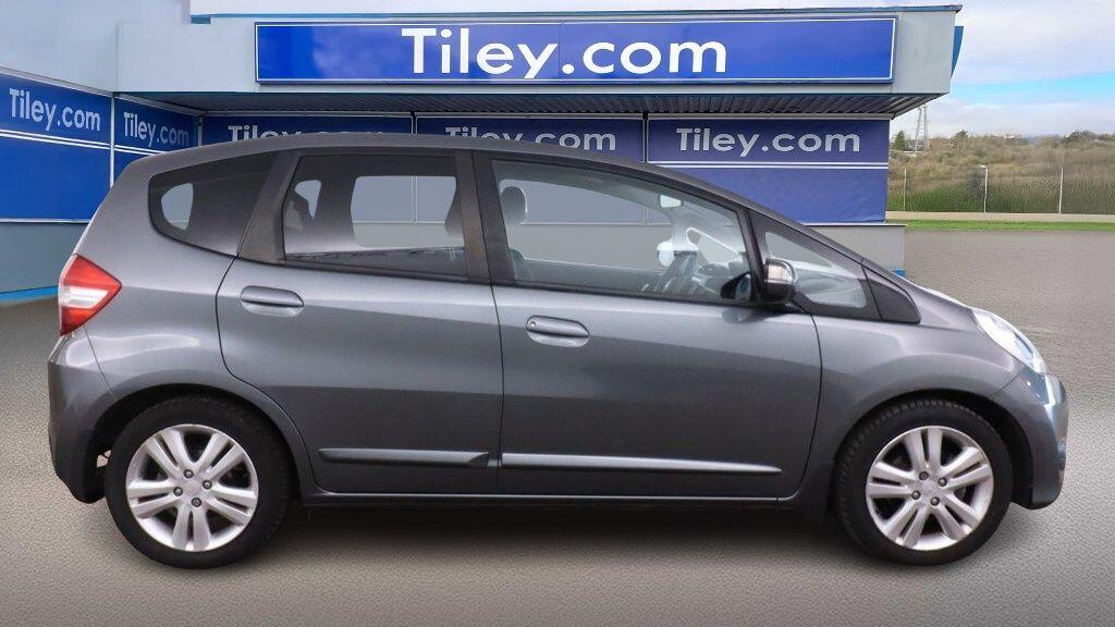 Used Honda Jazz 2014 for sale - 76752642: Photo 6