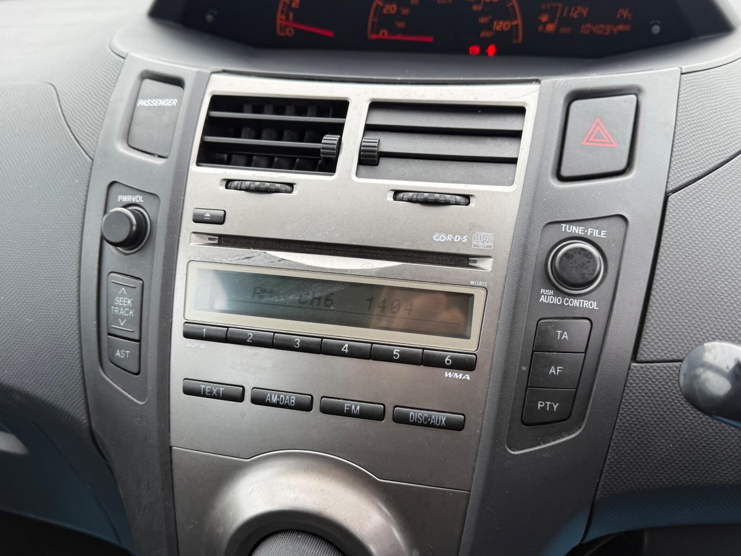 Used Toyota Yaris 2010 for sale - 76456995: Photo 17