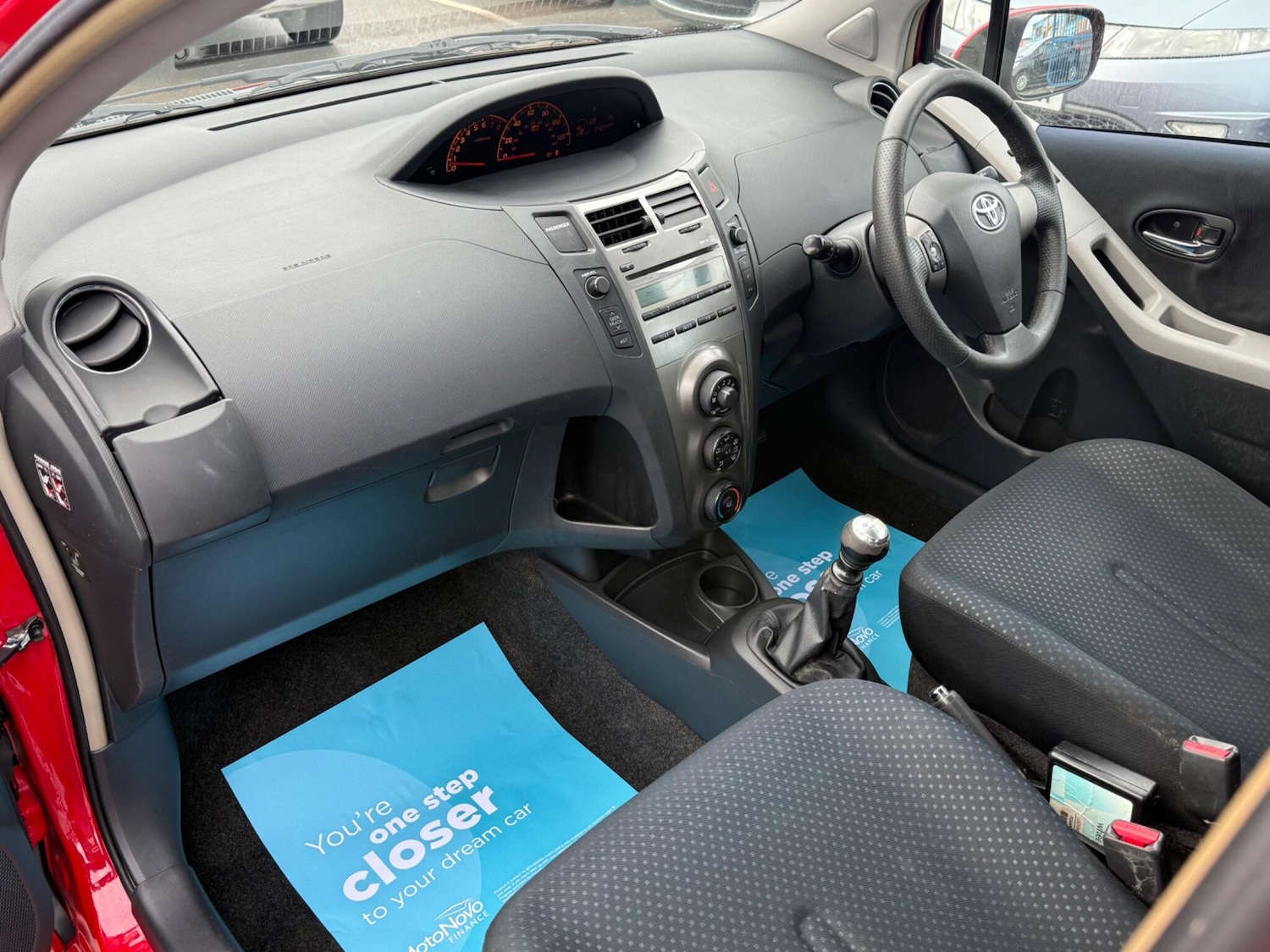 Used Toyota Yaris 2010 for sale - 76456995: Photo 19