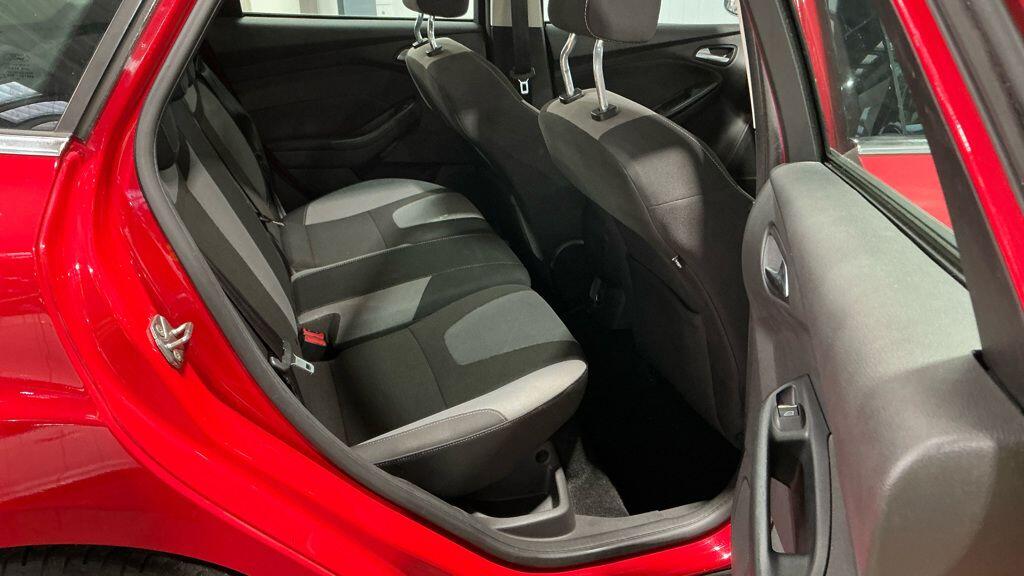Used Ford Focus for sale - 76752527: Photo 12