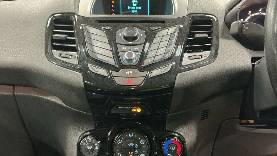 Used Ford Fiesta 2013 for sale - 77119797: Photo 10