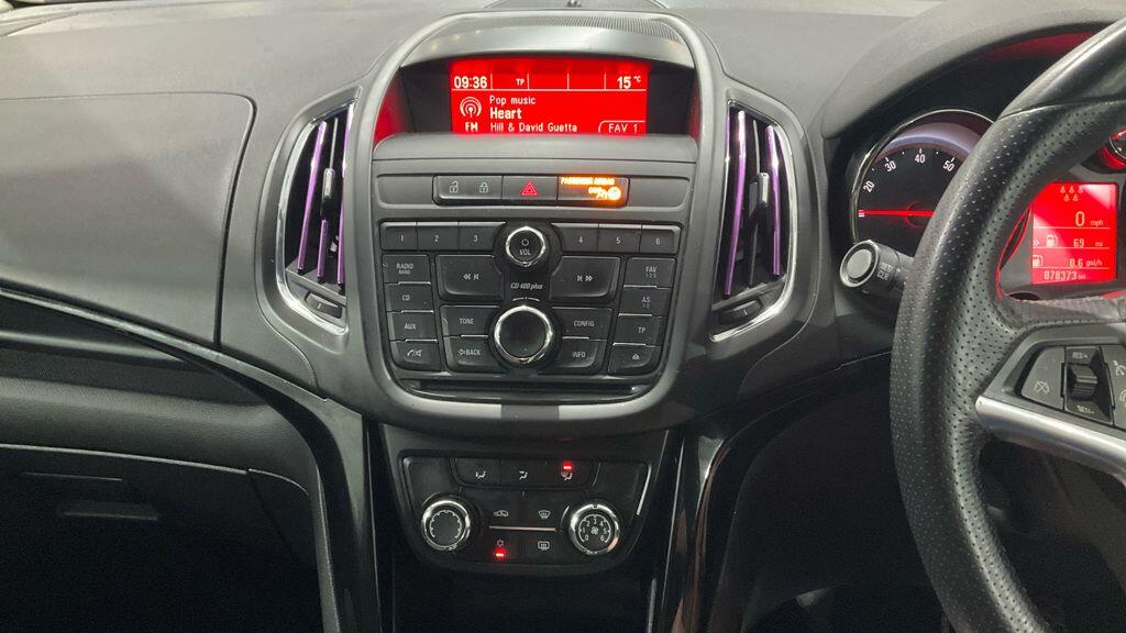 Used Vauxhall Zafira Tourer 2015 for sale - 76337532: Photo 10