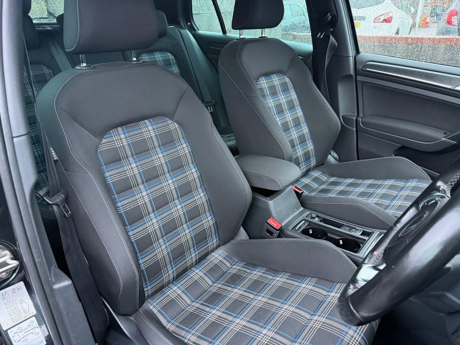 Used Volkswagen Golf 2016 for sale - 77290690: Photo 5