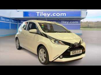 2015 (15) - 1.0 VVT-i X-Pression 5dr