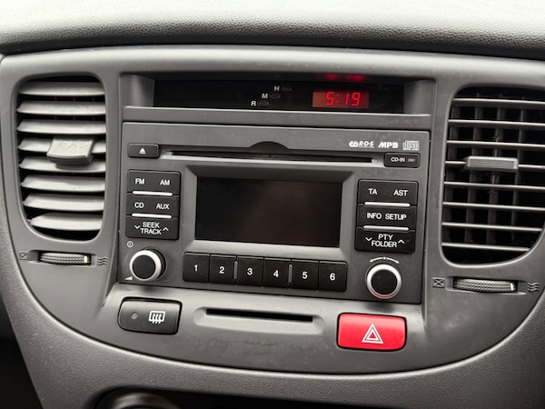 Used Kia Rio 2011 for sale - 76239265: Photo 15