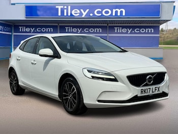 Used Volvo V40 2017 for sale - 79291836: Photo