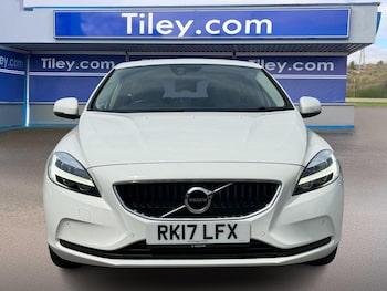 Used Volvo V40 2017 for sale - 79291836: Photo