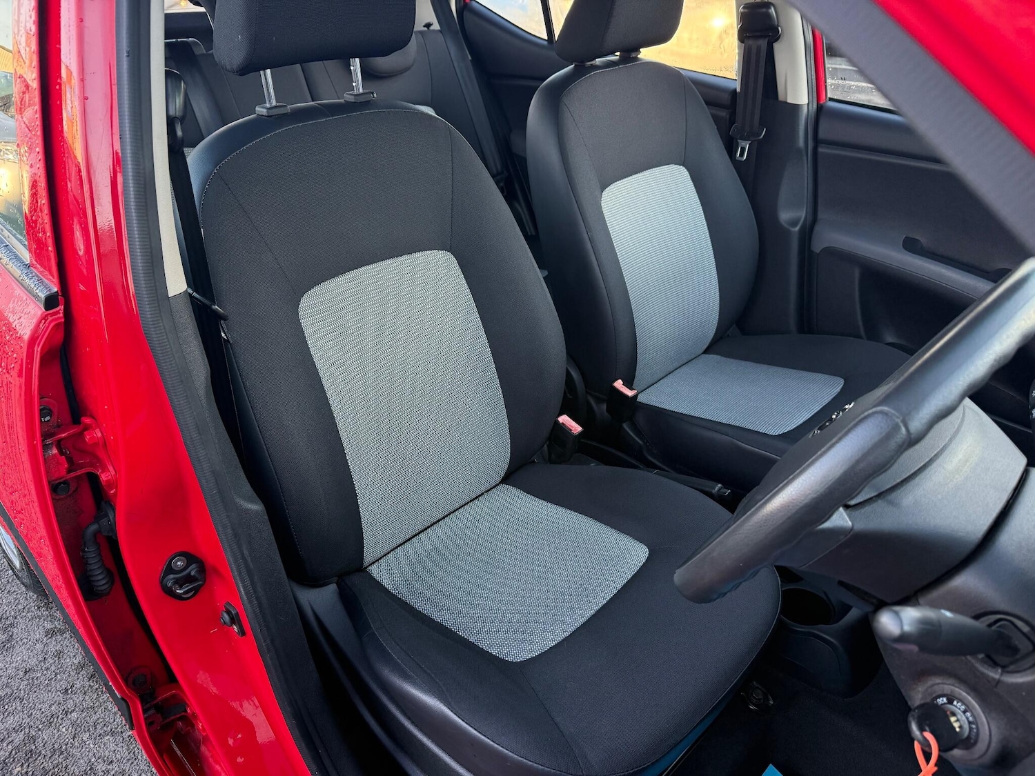 Used Hyundai i10 2010 for sale - 76865743: Photo 12