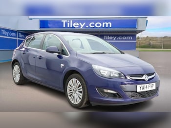 2014 (14) - 1.4 16v Excite Euro 5 5dr