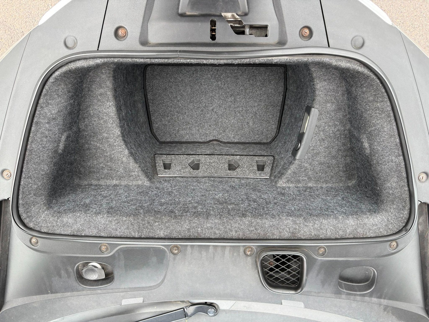 Used Audi R8 2012 for sale - 77331547: Photo 26