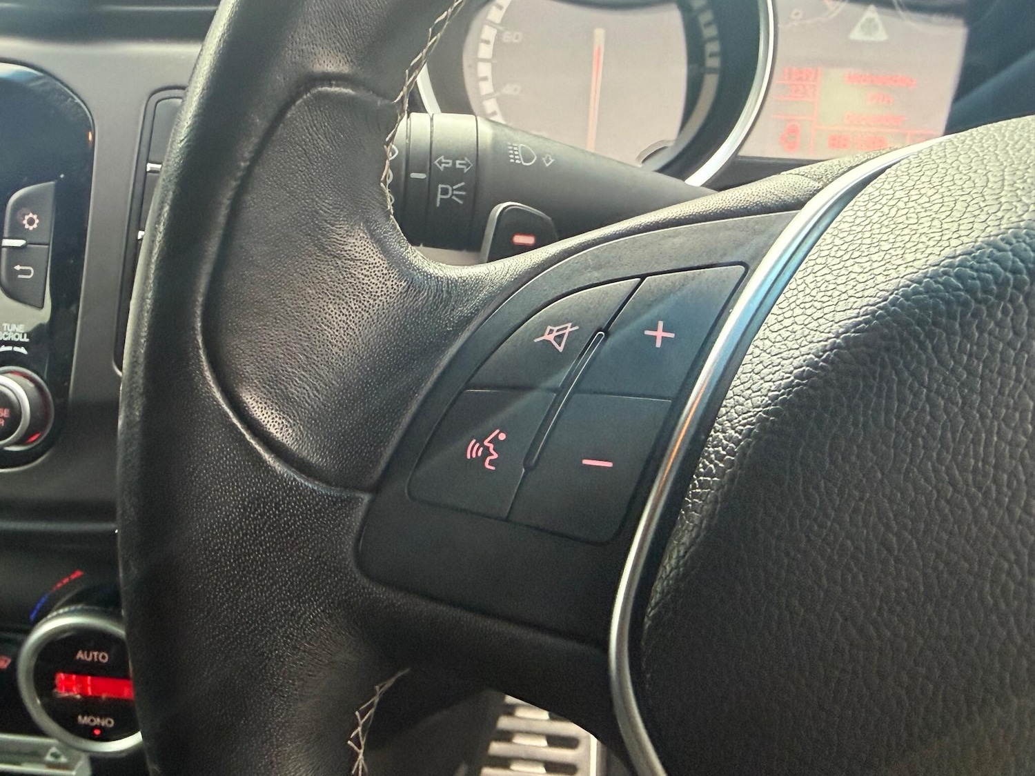 Used Alfa Romeo Giulietta 2014 for sale - 76965302: Photo 19