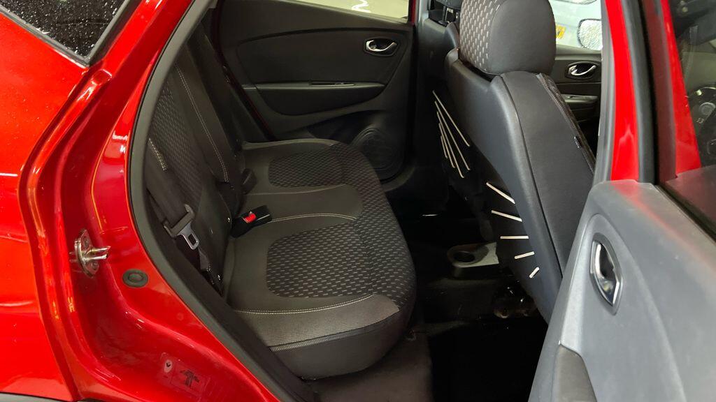 Used Renault Captur for sale - 77174968: Photo 12