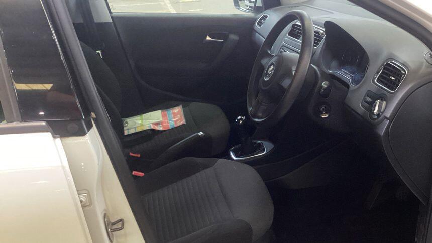 Used Volkswagen Polo 2014 for sale - 76175320: Photo 9