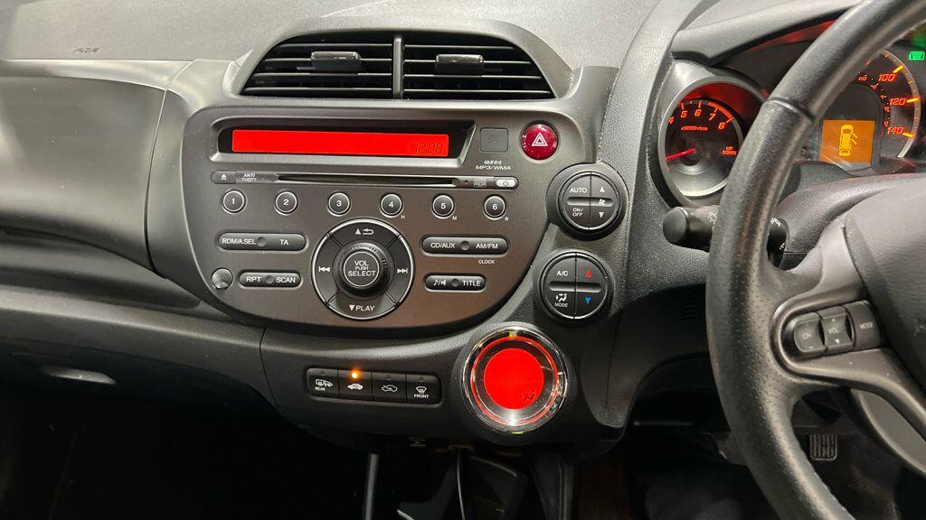 Used Honda Jazz 2013 for sale - 76743613: Photo 10