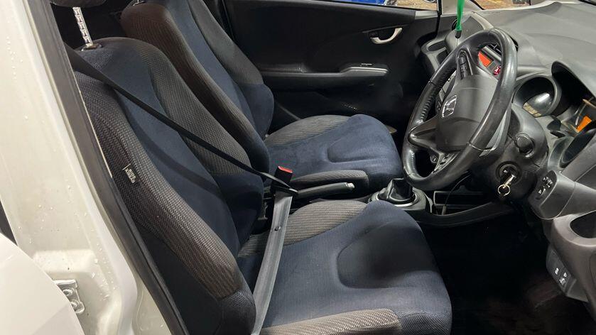 Used Honda Jazz 2013 for sale - 76743613: Photo 9