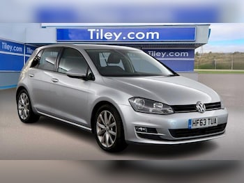 Used Volkswagen Golf 2013 for sale - 76997375: Photo