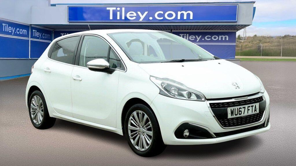 Used Peugeot 208 2017 for sale - 77633852: Photo 1