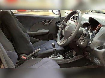 Used Honda Jazz 2013 for sale - 77057592: Photo