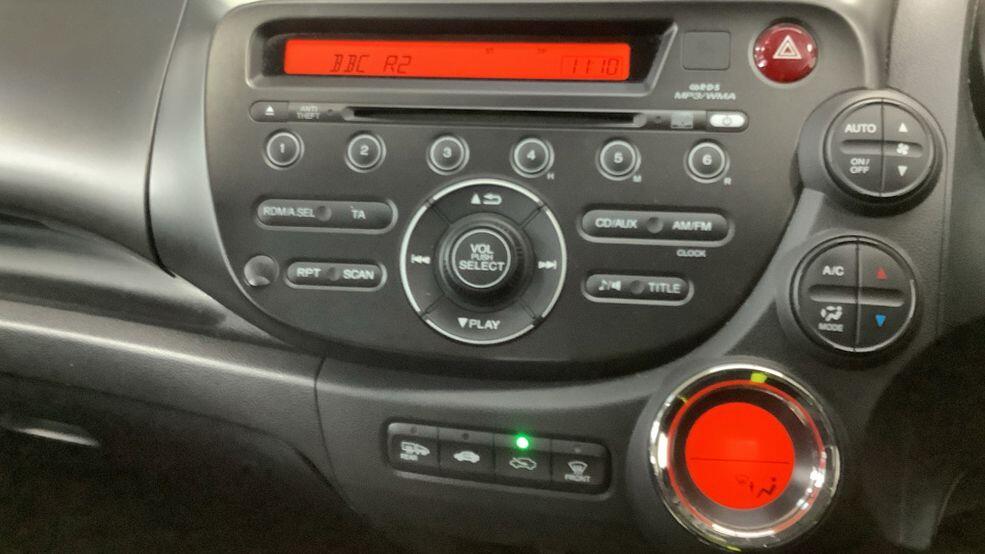 Used Honda Jazz 2011 for sale - 77057533: Photo 5