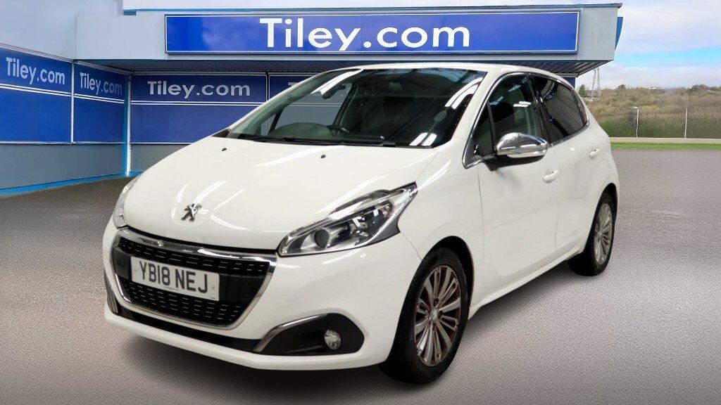 Used Peugeot 208 2018 for sale - 76688645: Photo 3