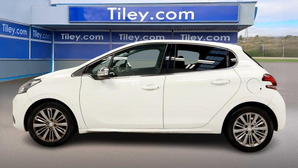 Used Peugeot 208 2018 for sale - 76688645: Photo 5