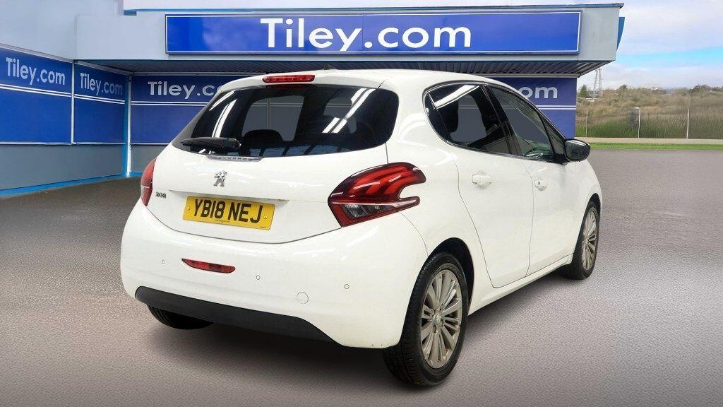 Used Peugeot 208 2018 for sale - 76688645: Photo 8