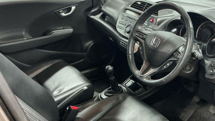 Used Honda Jazz 2011 for sale - 77441424: Photo 9