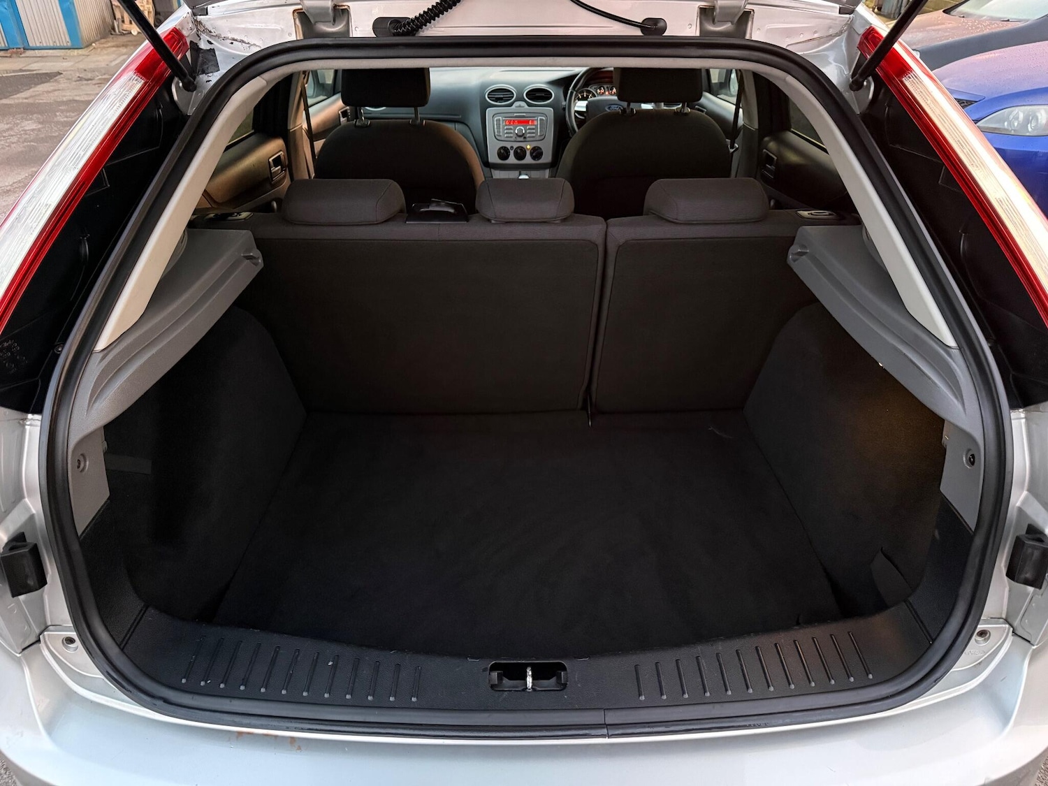 Used Ford Focus 2009 for sale - 76965046: Photo 19