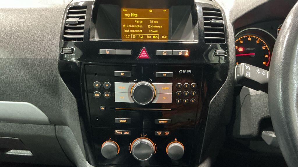 Used Vauxhall Zafira 2010 for sale - 77215169: Photo 10