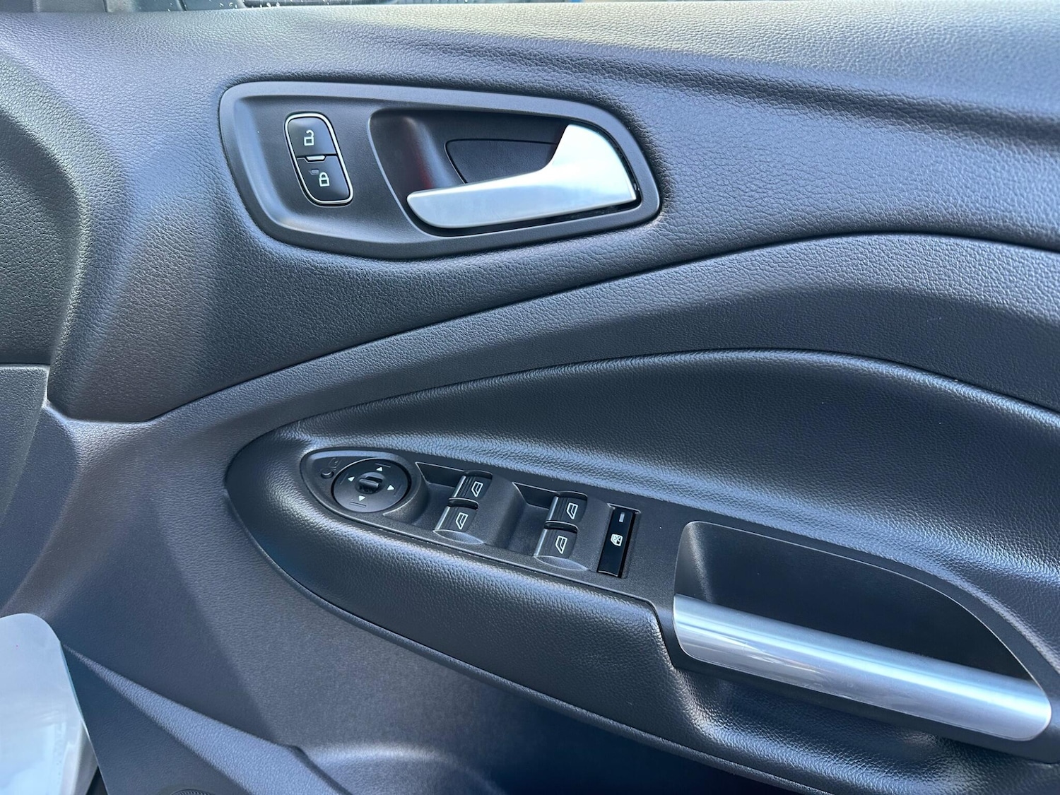 Used Ford Kuga 2018 for sale - 76780822: Photo 29